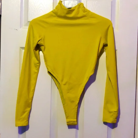 ❤️3/$10 NEON YELLOW BODYSUIT - Picture 1 of 3